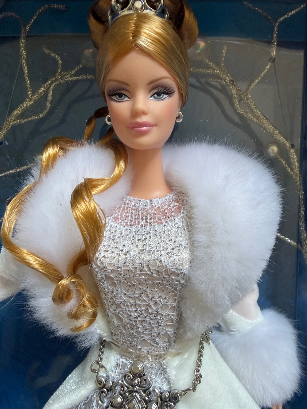2003 Barbie Holiday Visions Winter Fantasy Silver & White Gown NRFB